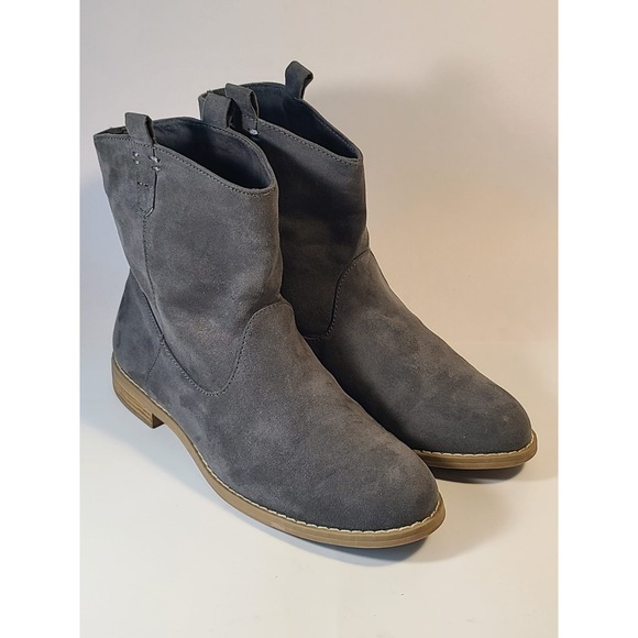 Grays Shoes - Old Navy Women's Size 8 Chelsea Gray Ankle Faux-Suede Pull-On Block Heel Boots